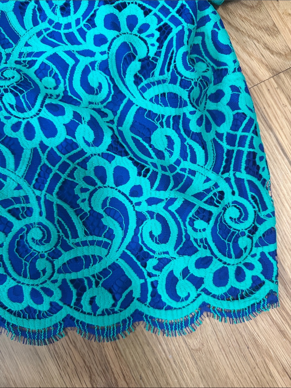 Lilly Pulitzer lacey overlay aqua Dress 3/4 sleeves - Picture 6 of 6